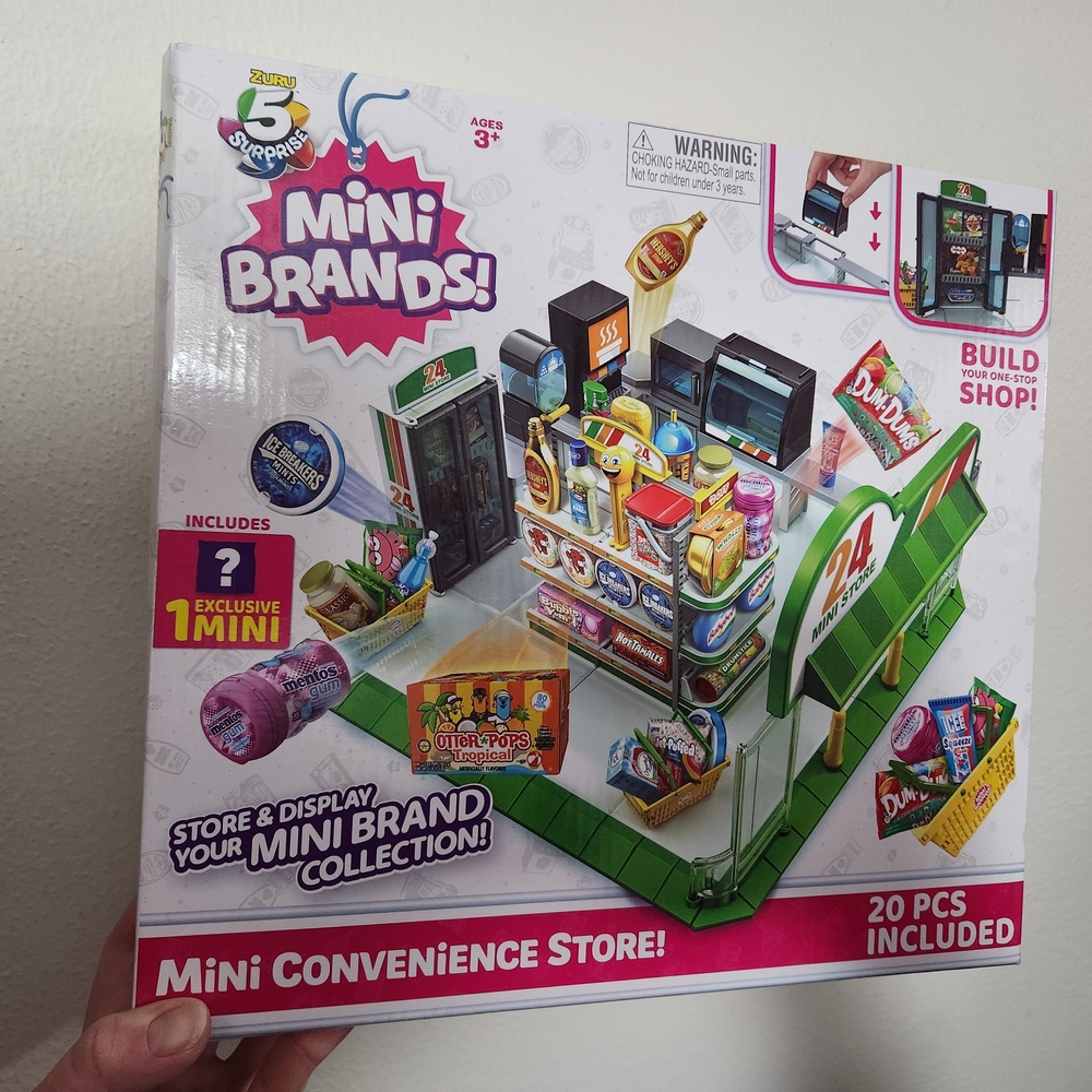 Mini Brands Mini Convenience Store Playset